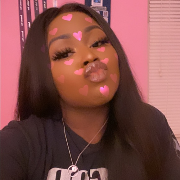 Meet your Posher, Ketsia - Picture 1 of 1